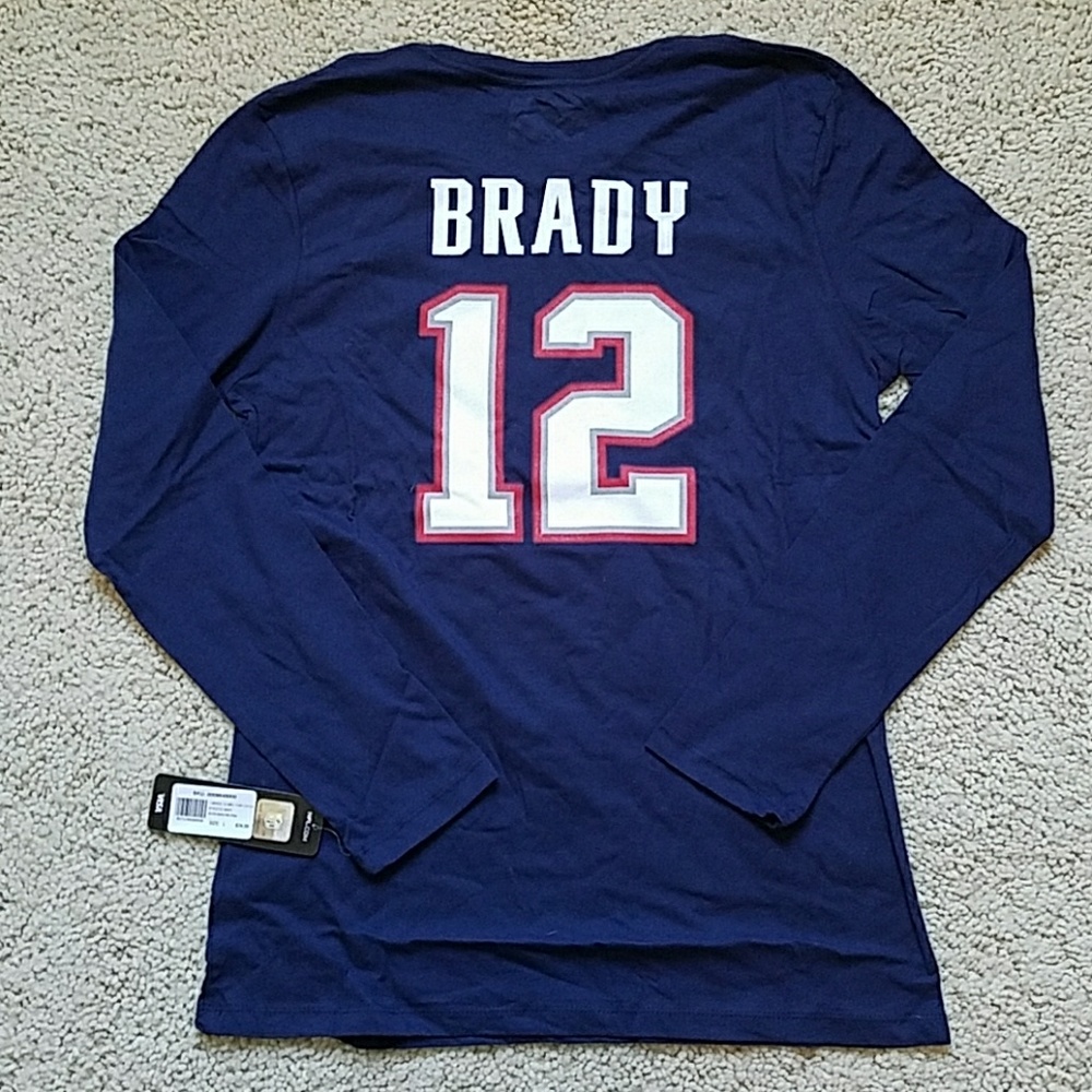Long sleeved Brady/ Patriots shirt